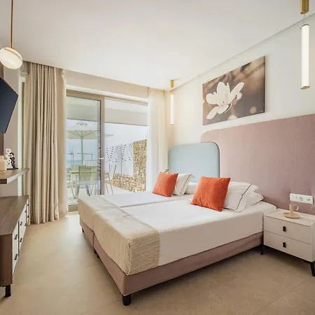 Trypiti Blue Dream Palace And Hive Water Park Limenária