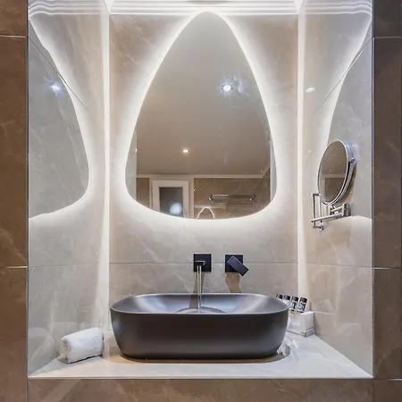 Trypiti Blue Dream Palace And Hive Water Park 5*