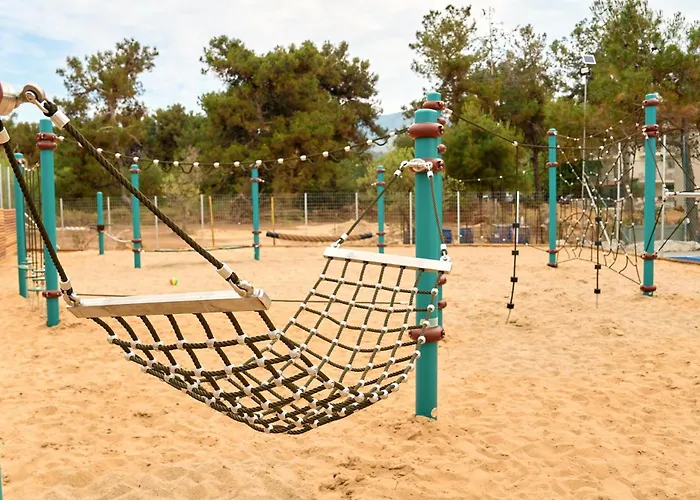 Trypiti Blue Dream Palace And Hive Water Park Resort