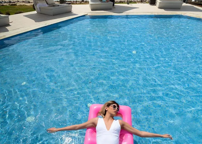 Resort Trypiti Blue Dream Palace And Hive Water Park