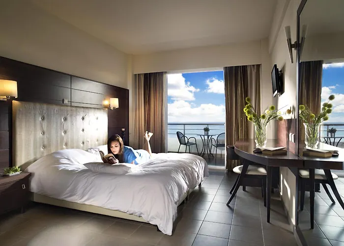 Trypiti Blue Dream Palace And Hive Water Park