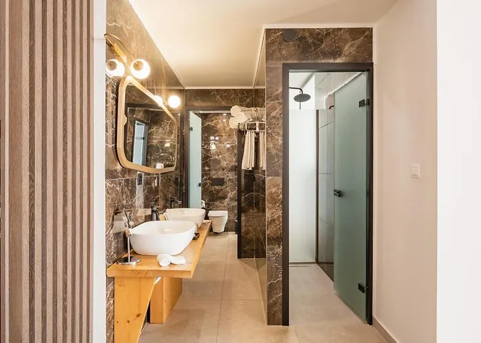 Trypiti Blue Dream Palace And Hive Water Park Resort