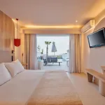 Trypiti Blue Dream Palace And Hive Water Park 5*