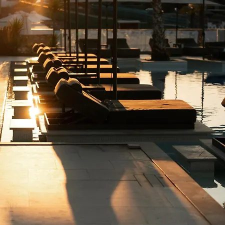 Trypiti Blue Dream Palace And Hive Water Park リメナリア