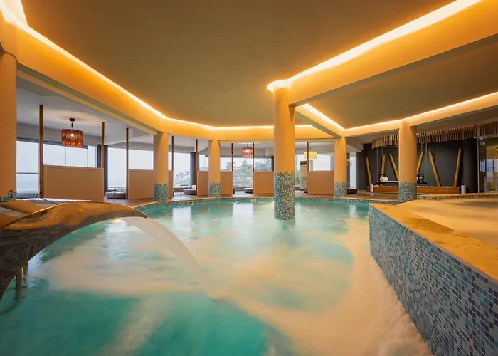 Trypiti Blue Dream Palace And Hive Water Park 度假村 利迈纳里亚