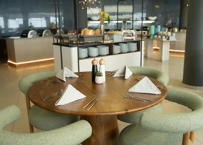 Trypiti Blue Dream Palace And Hive Water Park 5* 利迈纳里亚