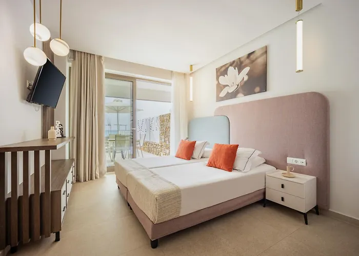 Trypiti Blue Dream Palace And Hive Water Park 利迈纳里亚