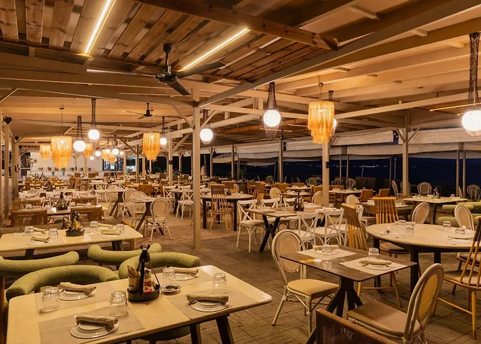 Trypiti Blue Dream Palace And Hive Water Park 度假村